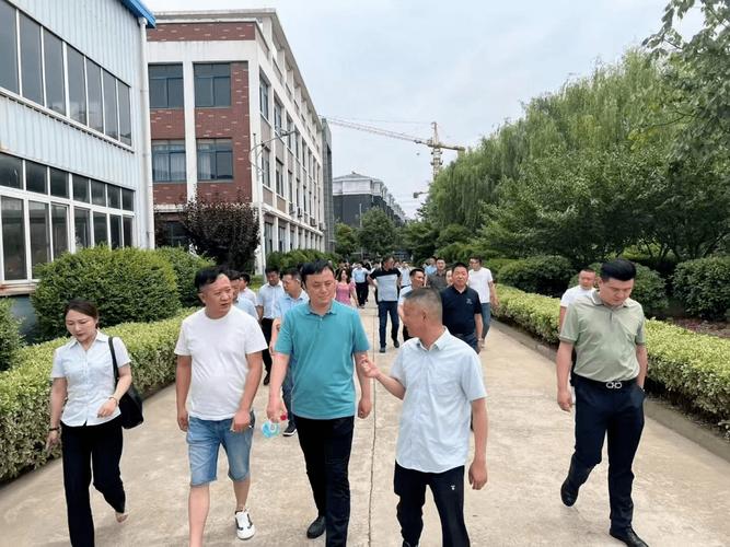 兔宝宝苏鲁销售公司家具厂渠道座谈暨江苏兔宝宝产品推广会议在京圆满举行
